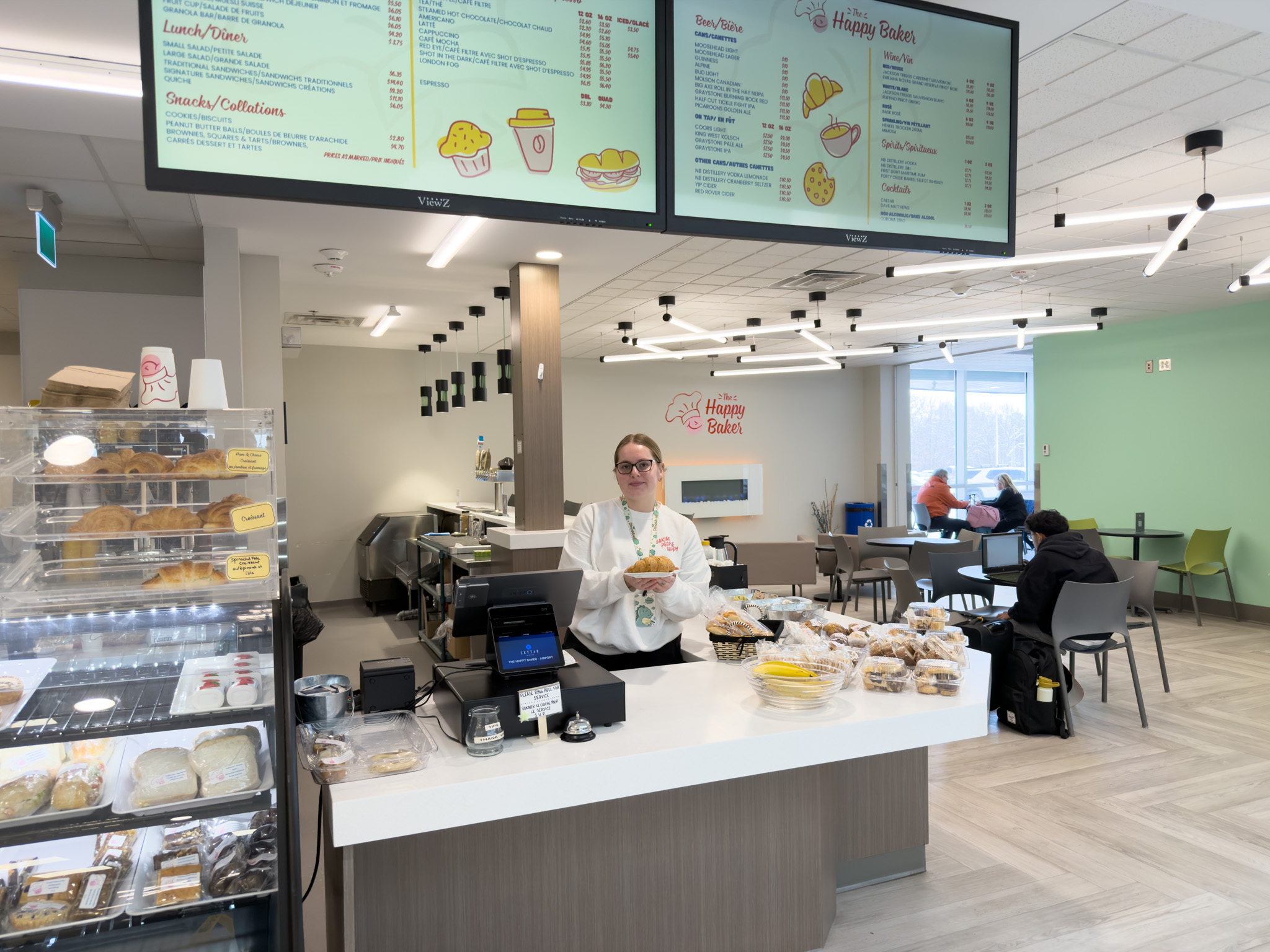 THe Happy Baker - with croissant-3-2